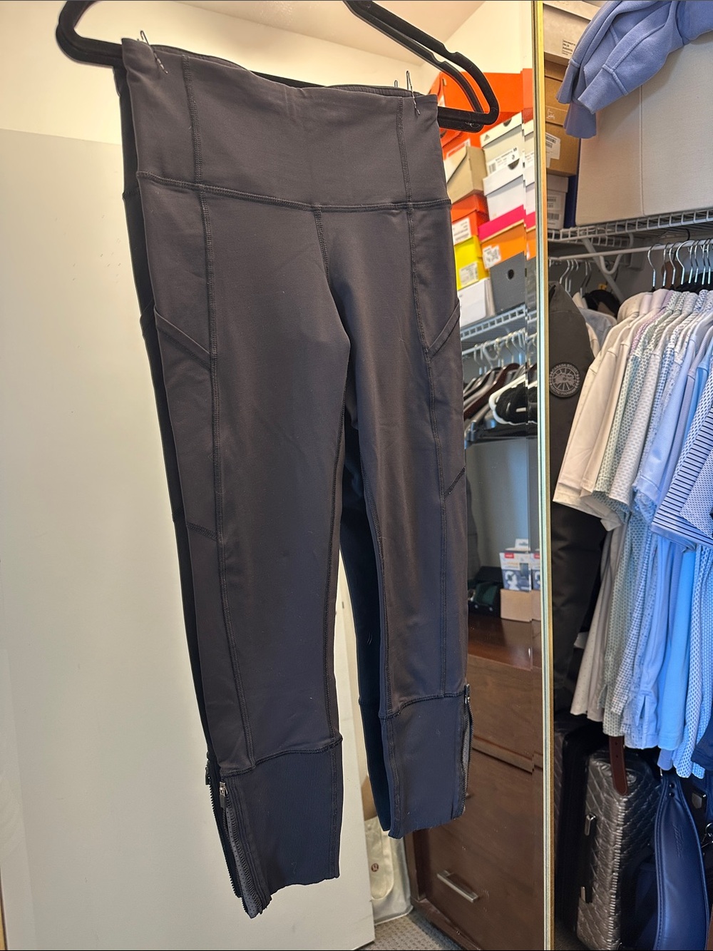 LIKE NEW Lululemon Leggings 25”